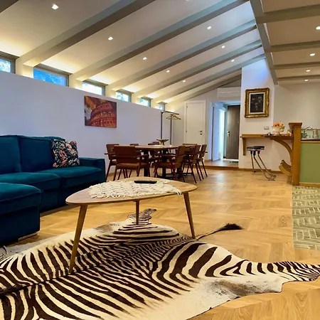 Caracalla Loft Apartment
